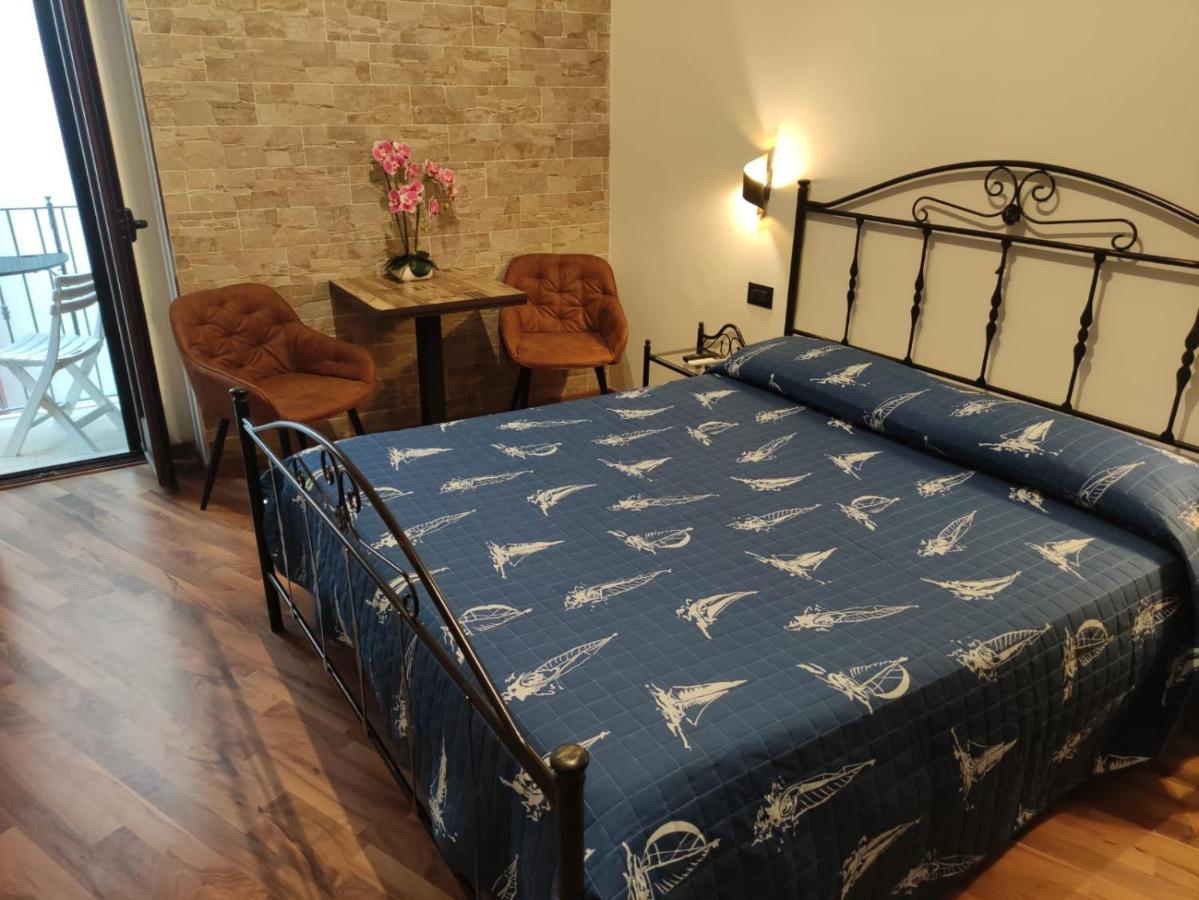 Uria Rooms & Suite B&B Vieste Exterior photo